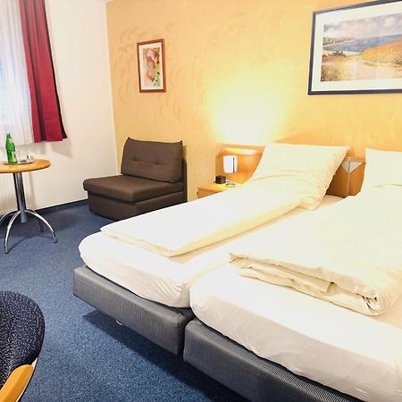 Hotel Am Weyerhof 케르펜 외부 사진